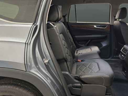 Used 2025 Volkswagen Atlas SE w/ Black Wheel Package AWD/4WD image 25