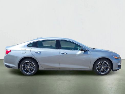 Used 2024 Chevrolet Malibu LT FWD image 7