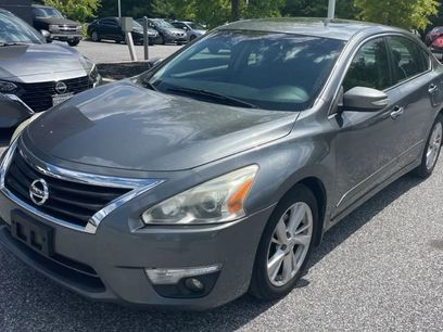 Used 2015 Nissan Altima 2.5 SL w/ Technology Package