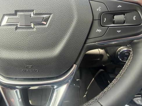 New 2026 Chevrolet Trax LT w/ Sunroof Package FWD image 15