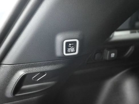 Used 2024 Jeep Grand Cherokee Altitude AWD/4WD image 30