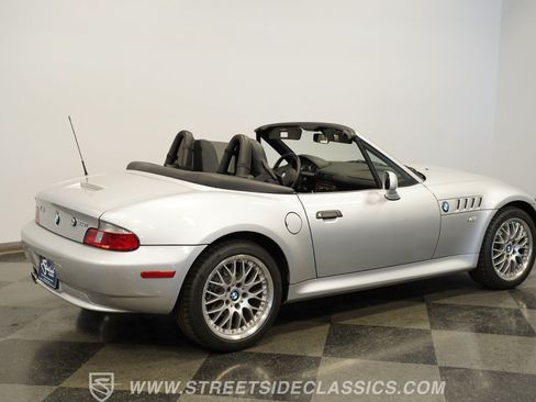 Used 2001 BMW Z3 3.0i RWD image 13