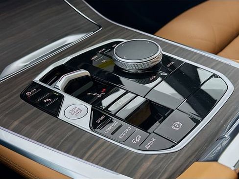 New 2026 BMW X5 xDrive40i w/ M Sport Package image 17