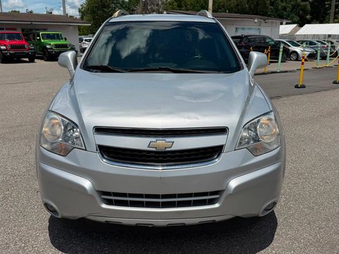 Used 2013 Chevrolet Captiva Sport LT FWD image 9