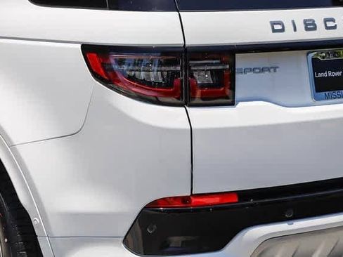 New 2024 Land Rover Discovery Sport S image 7