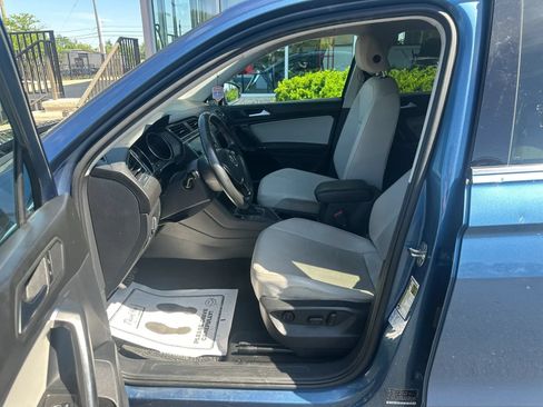 Used 2020 Volkswagen Tiguan SE FWD image 9