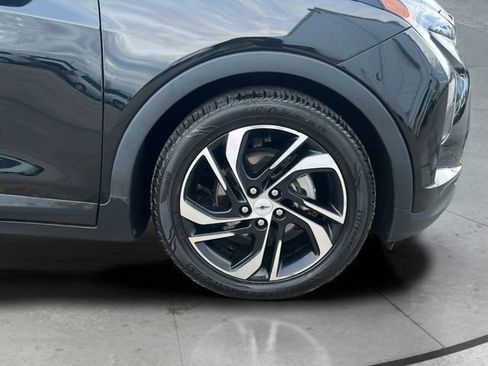Certified 2023 Chevrolet Bolt LT image 25