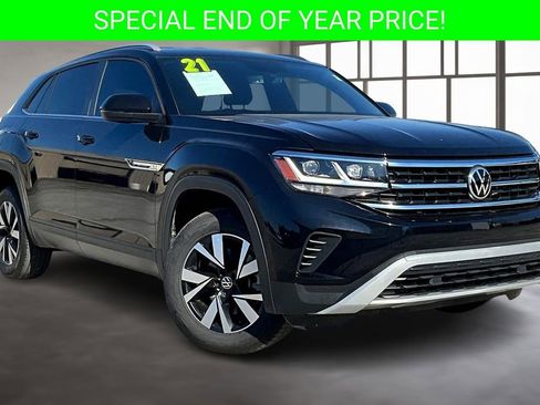 Used 2021 Volkswagen Atlas Cross Sport SE image 3