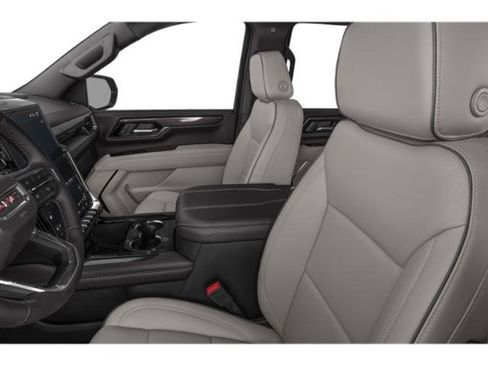 Used 2025 GMC Yukon Denali w/ Sun & Power Step Package AWD/4WD image 11