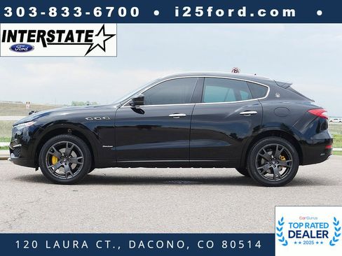 Used 2019 Maserati Levante GranLusso AWD/4WD image 2