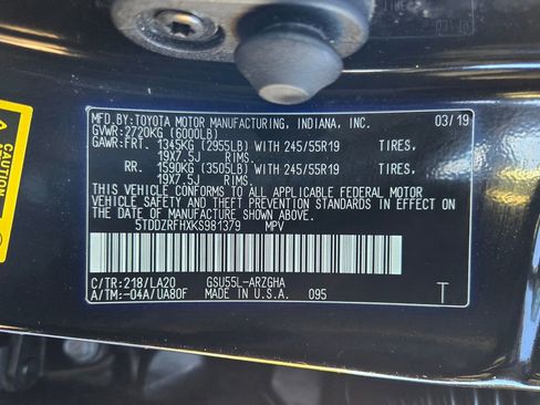 Used 2019 Toyota Highlander Limited Platinum image 32