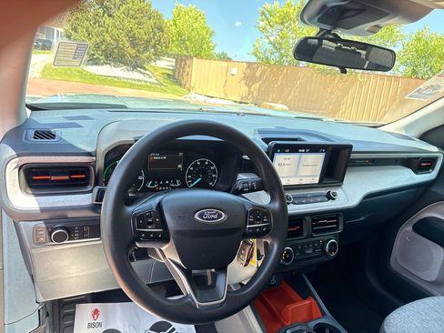 Certified 2022 Ford Maverick XLT FWD image 13