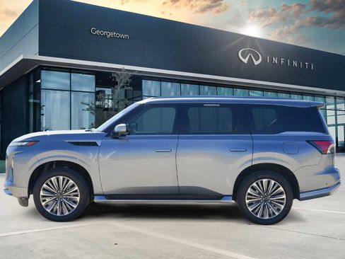 Used 2025 INFINITI QX80 Sensory image 6
