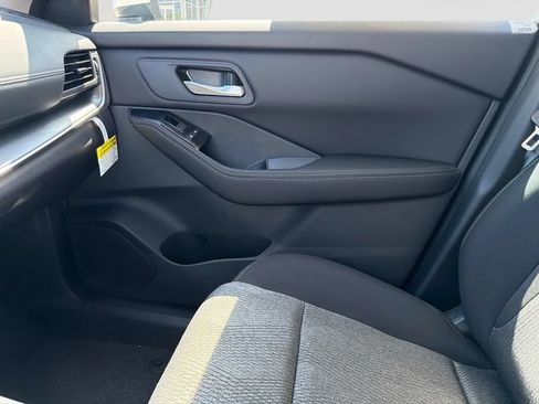 New 2026 Nissan Rogue SV AWD/4WD image 22
