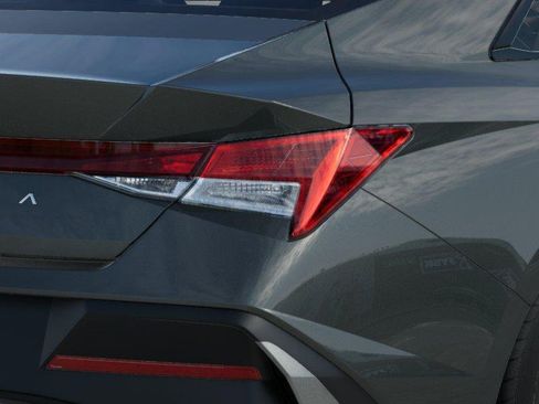New 2026 Hyundai Elantra SE FWD image 10