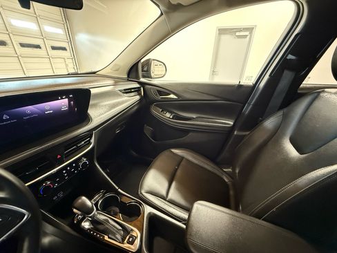 Used 2024 Buick Encore GX Sport Touring w/ Comfort Package image 20