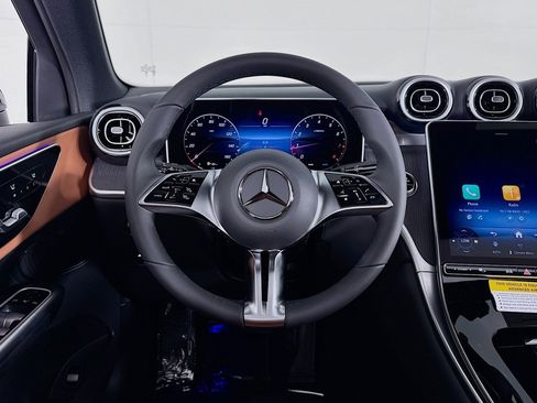 New 2026 Mercedes-Benz GLC 300 image 4