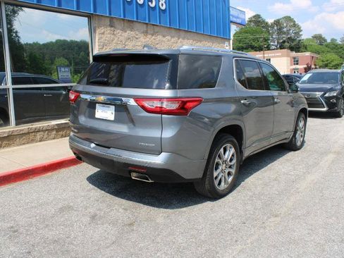 Used 2021 Chevrolet Traverse Premier FWD image 5