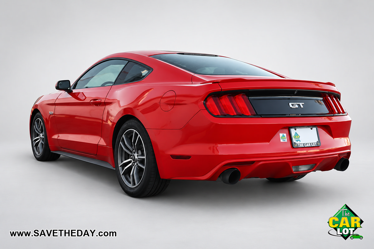Used 2017 Ford Mustang GT RWD image 6