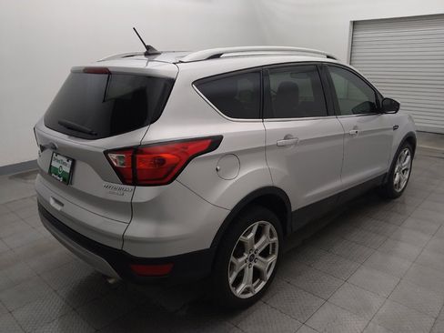 Used 2019 Ford Escape Titanium FWD image 9