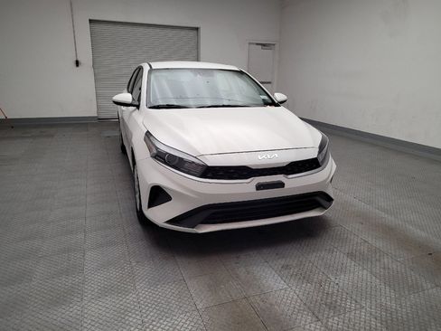 Used 2023 Kia Forte LX image 14