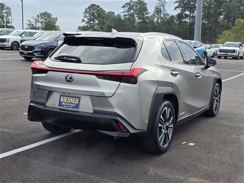 Used 2020 Lexus UX 250h w/ Premium Package image 10