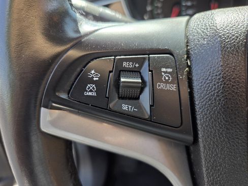 Used 2018 Chevrolet Trax Premier FWD image 22