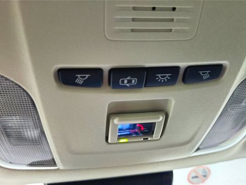 Used 2022 Toyota Corolla LE FWD image 44
