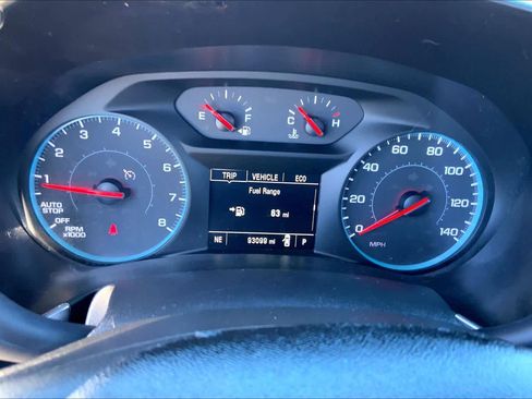 Used 2018 Chevrolet Equinox LT image 25