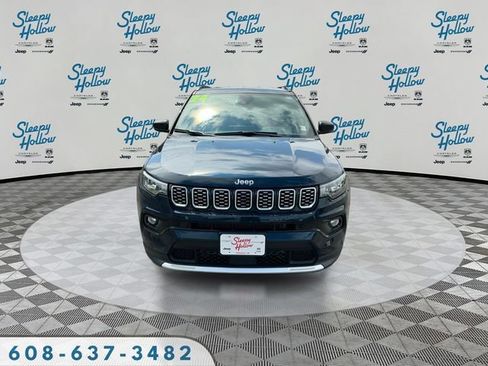 Used 2024 Jeep Compass Limited AWD/4WD image 2