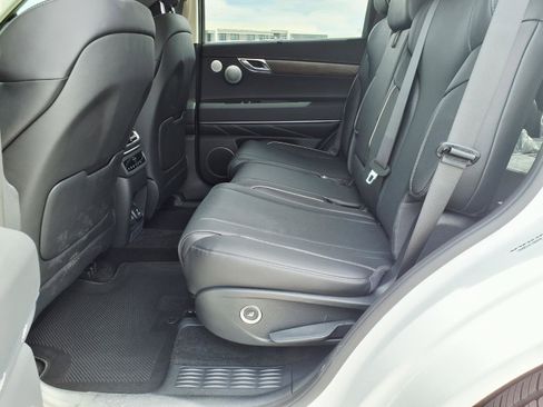 Certified 2026 Genesis GV80 3.5T Advanced AWD/4WD image 17