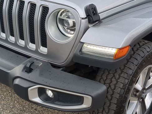Certified 2020 Jeep Wrangler Unlimited Sahara AWD/4WD image 11