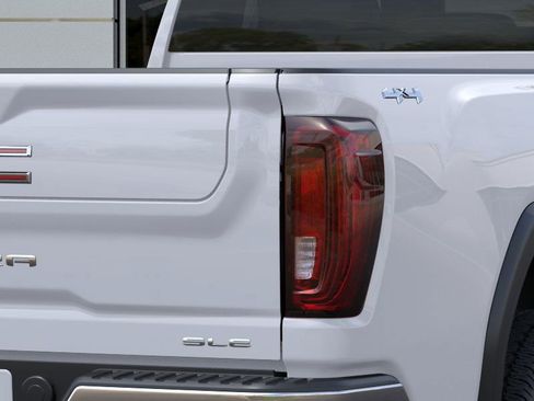 New 2025 GMC Sierra 2500 SLE w/ SLE Convenience Package image 11