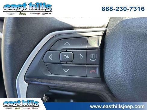 Certified 2023 Jeep Grand Cherokee L Limited AWD/4WD image 30