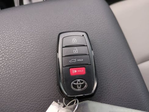 Used 2026 Toyota Camry SE FWD image 26