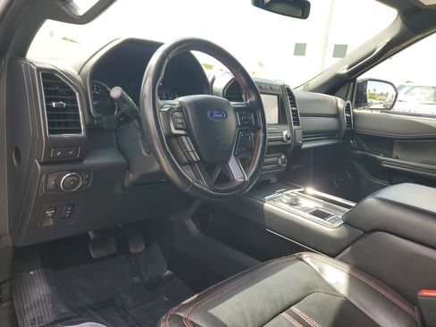 Used 2021 Ford Expedition Limited RWD image 13