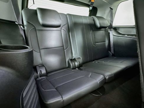 Used 2017 GMC Yukon SLT w/ Premium Edition RWD image 35