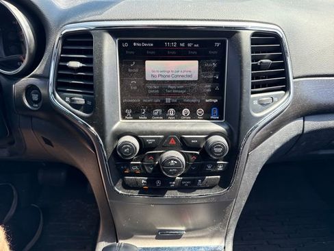 Used 2017 Jeep Grand Cherokee Altitude AWD/4WD image 25