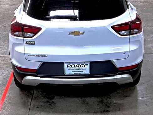 Certified 2023 Chevrolet TrailBlazer LT w/ Convenience Package image 11