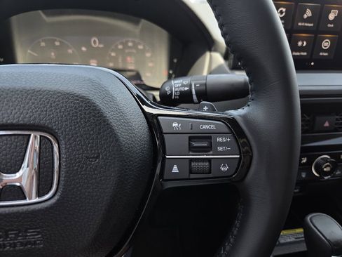 Used 2023 Honda Accord Touring image 25