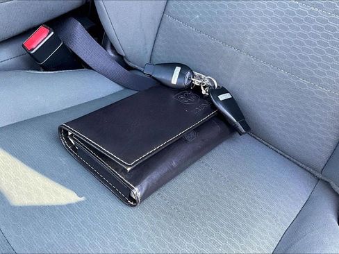 Used 2016 RAM 2500 Tradesman w/ Chrome Appearance Group image 11