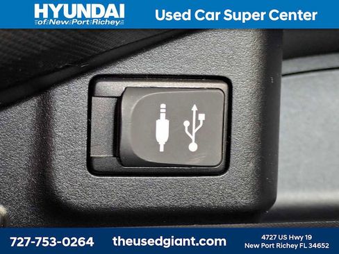 Used 2012 Toyota Prius C Four w/ Alloy Wheel Pkg FWD image 24