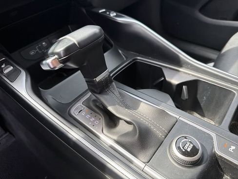 Certified 2024 Kia Sorento S image 20