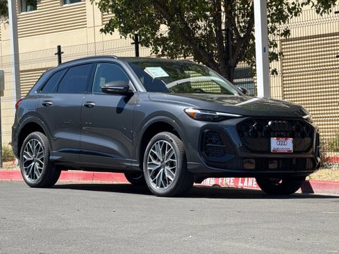New 2026 Audi Q5 Premium AWD/4WD image 8