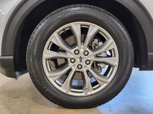 Used 2021 Ford Explorer XLT w/ Equipment Group 202A image 28