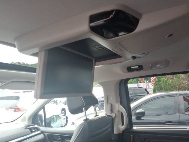 Used 2025 Honda Odyssey Elite image 8