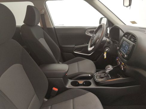 Used 2021 Kia Soul LX FWD image 21