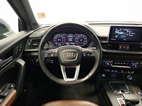 Used 2020 Audi Q5 2.0T Premium Plus w/ Premium Plus Package image 3