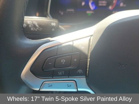 Used 2024 Volkswagen Jetta SE image 12