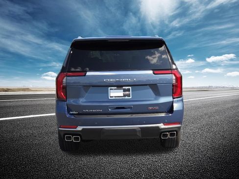 New 2026 GMC Yukon Denali w/ Denali Reserve Package AWD/4WD image 22
